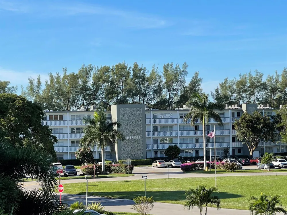 2154 CAMBRIDGE G Deerfield Beach, FL 33442