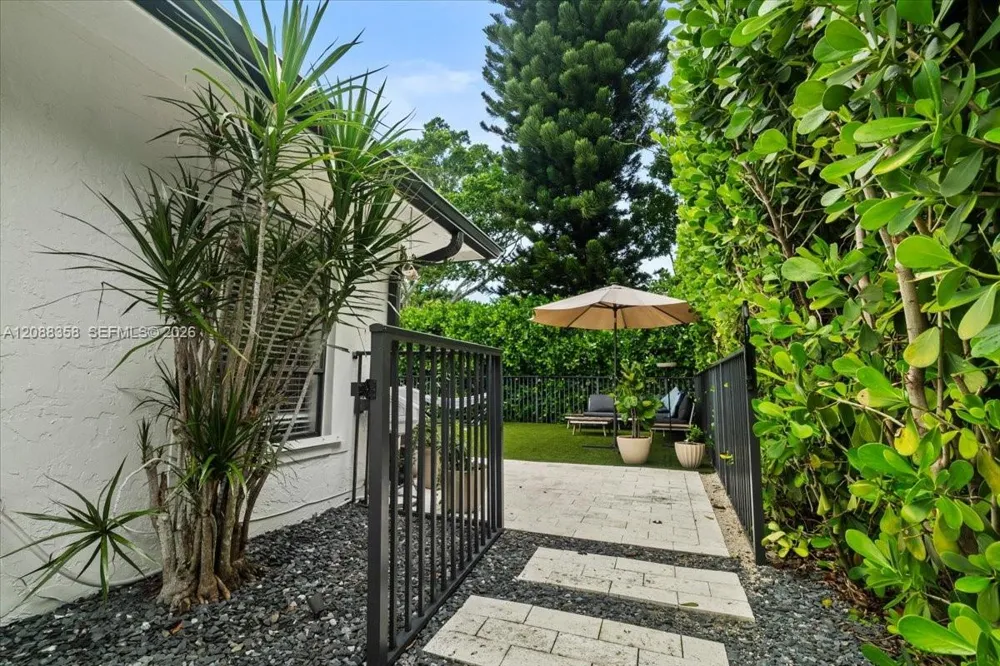 7540 Deuce Ln Lake Worth, FL 33467