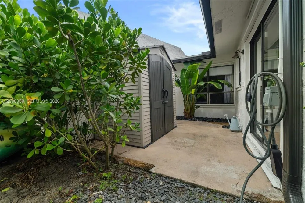 7540 Deuce Ln Lake Worth, FL 33467