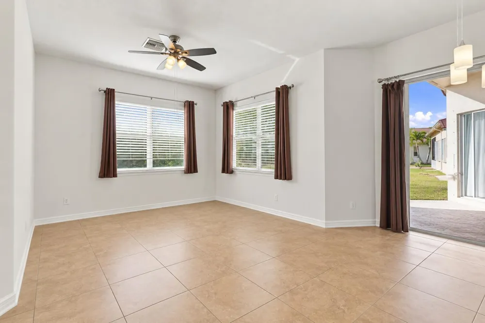 718 SW MYAKKA RIVER Port St. Lucie, FL 34986