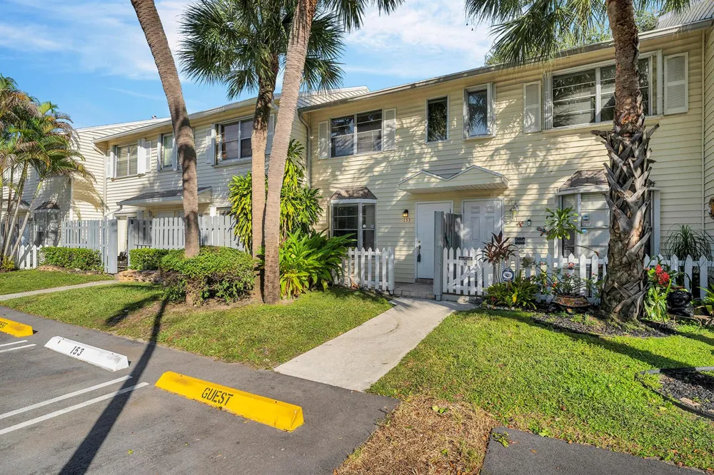 153 SW 3RD STREET Pompano Beach, FL 33060