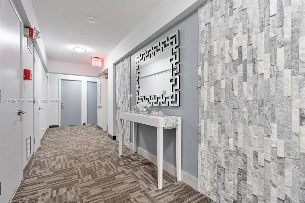 126 Golden Isles Dr #34A Hallandale Beach, FL 33009
