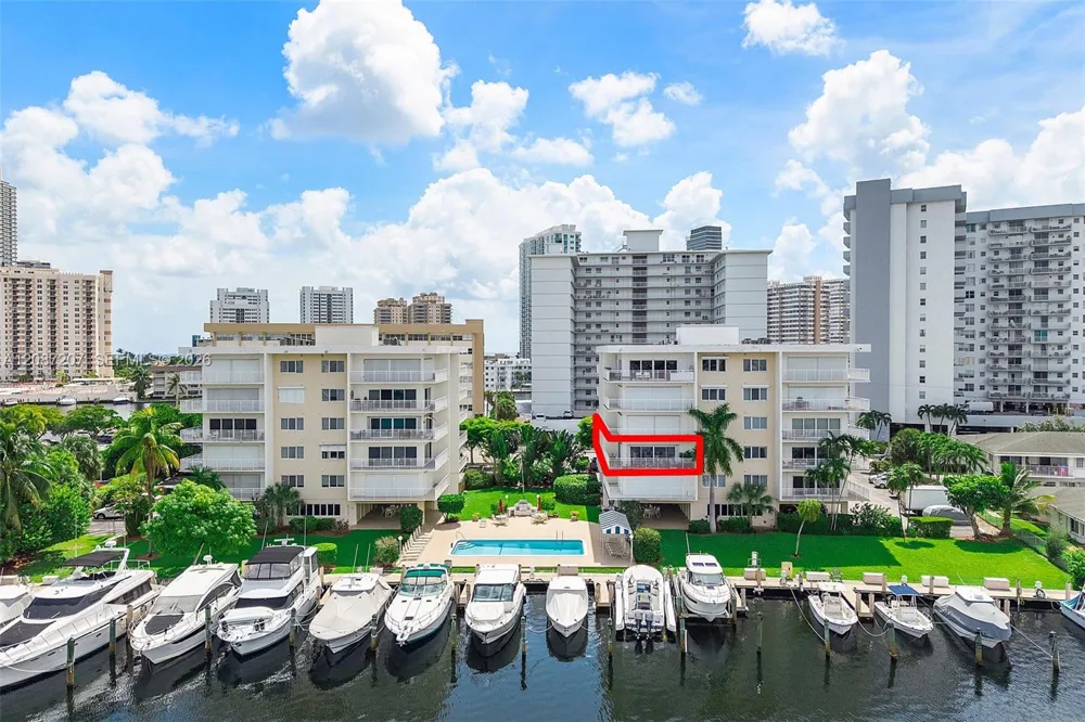 126 Golden Isles Dr #34A Hallandale Beach, FL 33009