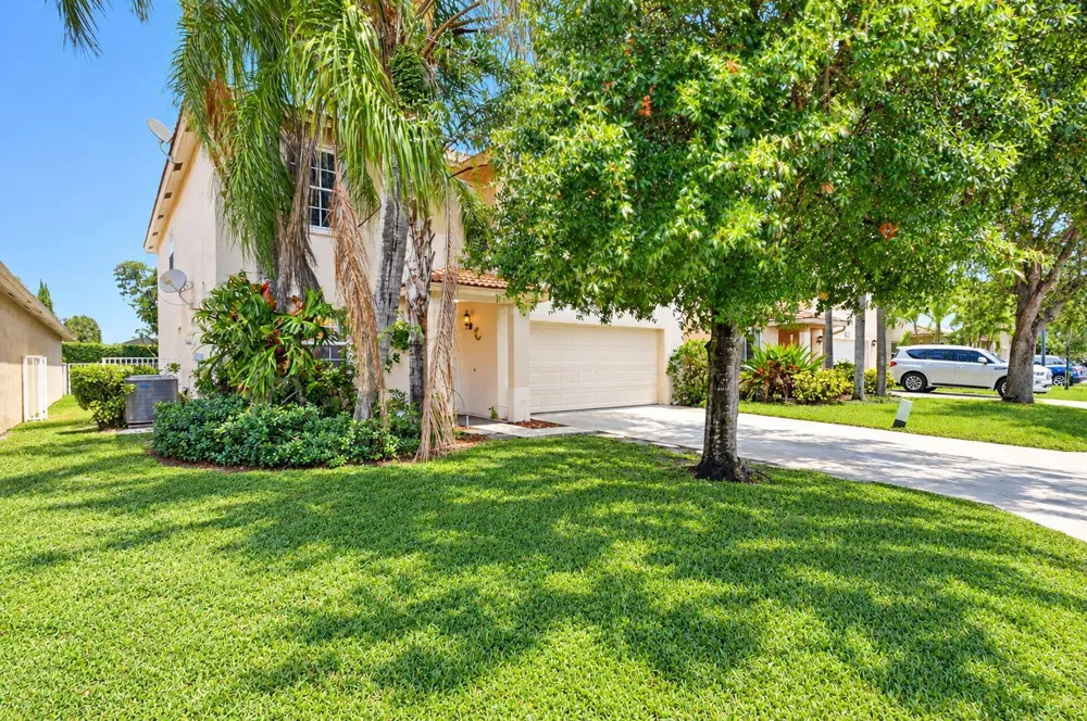 5349 MEADOWS EDGE #5349 Lake Worth, FL 33463