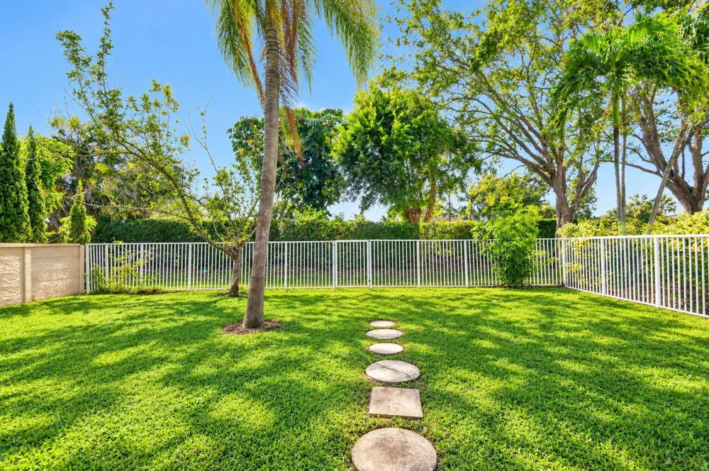 5349 MEADOWS EDGE #5349 Lake Worth, FL 33463