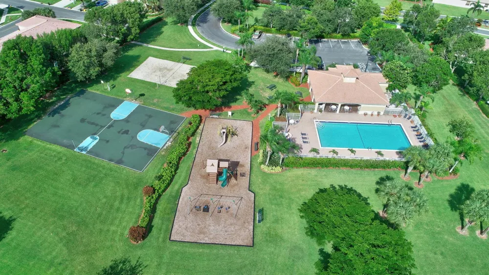 5349 MEADOWS EDGE #5349 Lake Worth, FL 33463