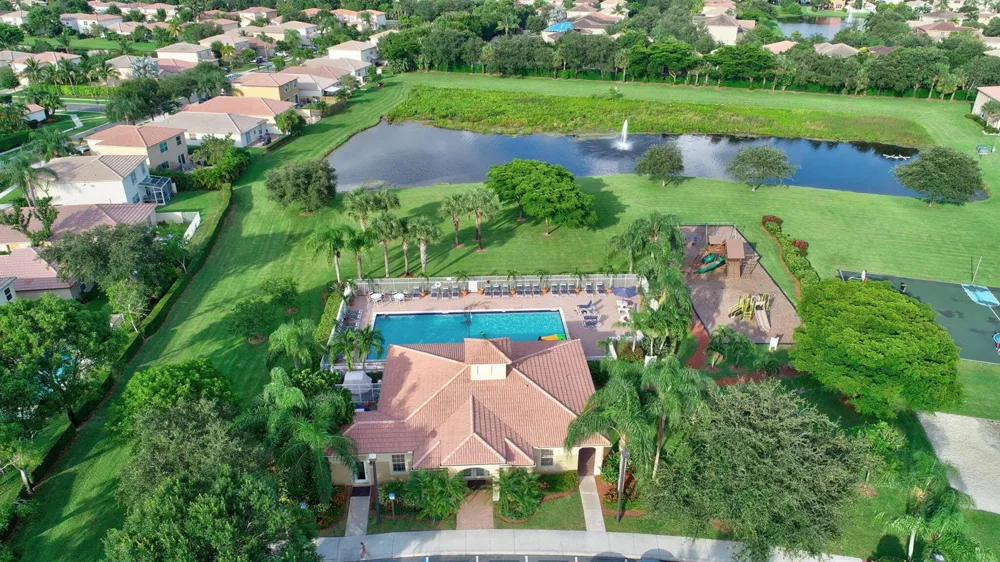 5349 MEADOWS EDGE #5349 Lake Worth, FL 33463