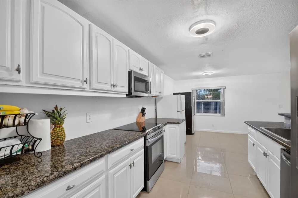 5349 MEADOWS EDGE #5349 Lake Worth, FL 33463