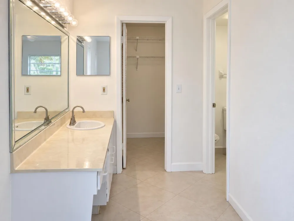 13638 VIA FLORA #D Delray Beach, FL 33484