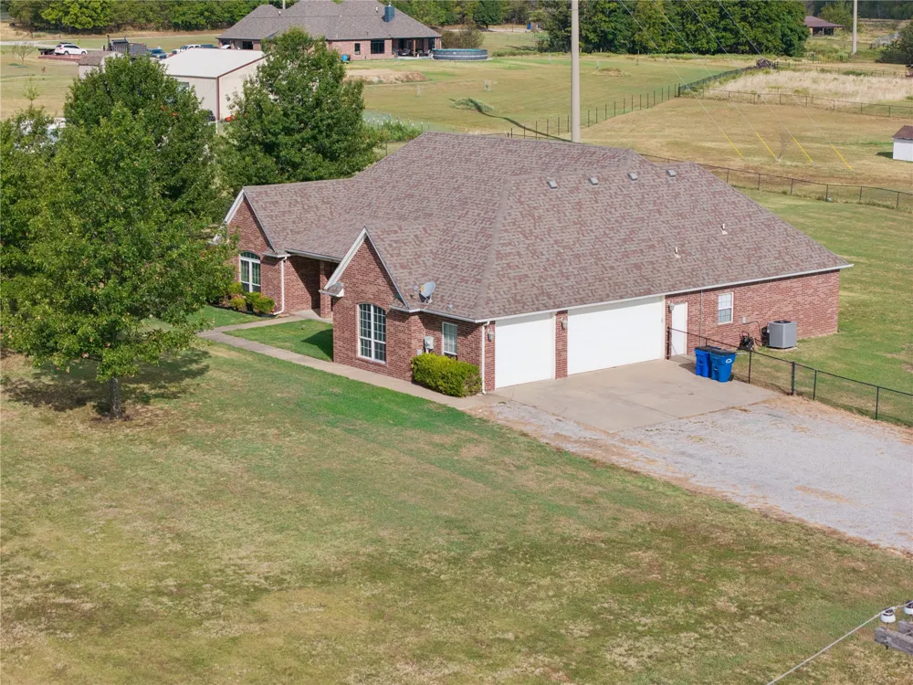 7990 S Country Lane Talala, OK 74080