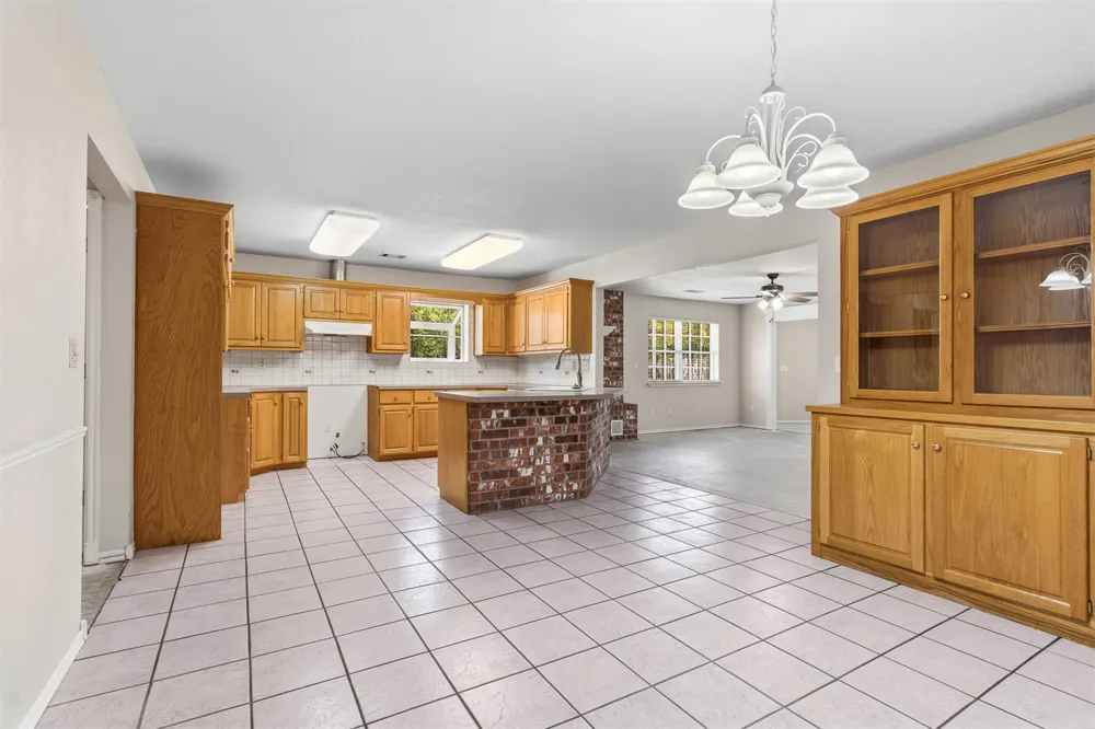 802 Forest Ardmore, OK 73401