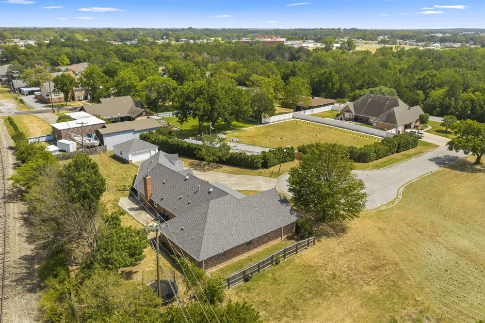 802 Forest Ardmore, OK 73401