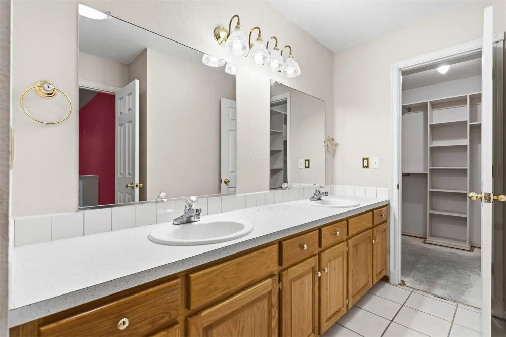 802 Forest Ardmore, OK 73401