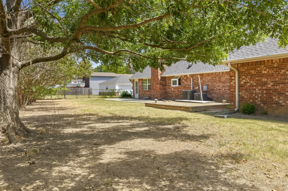 802 Forest Ardmore, OK 73401