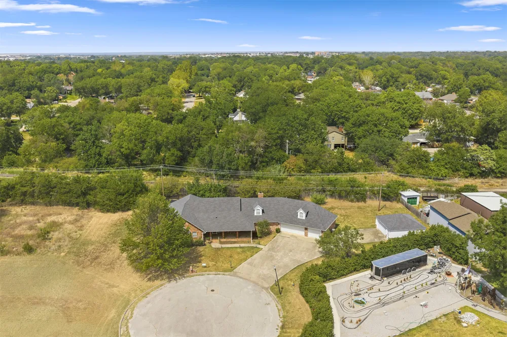 802 Forest Ardmore, OK 73401
