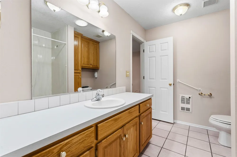 802 Forest Ardmore, OK 73401