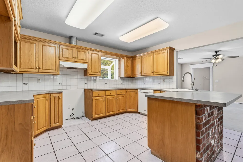 802 Forest Ardmore, OK 73401