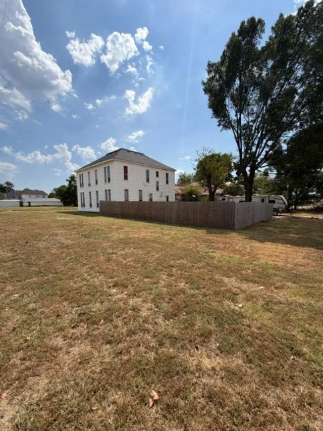 224 Oak Street Holdenville, OK 74848