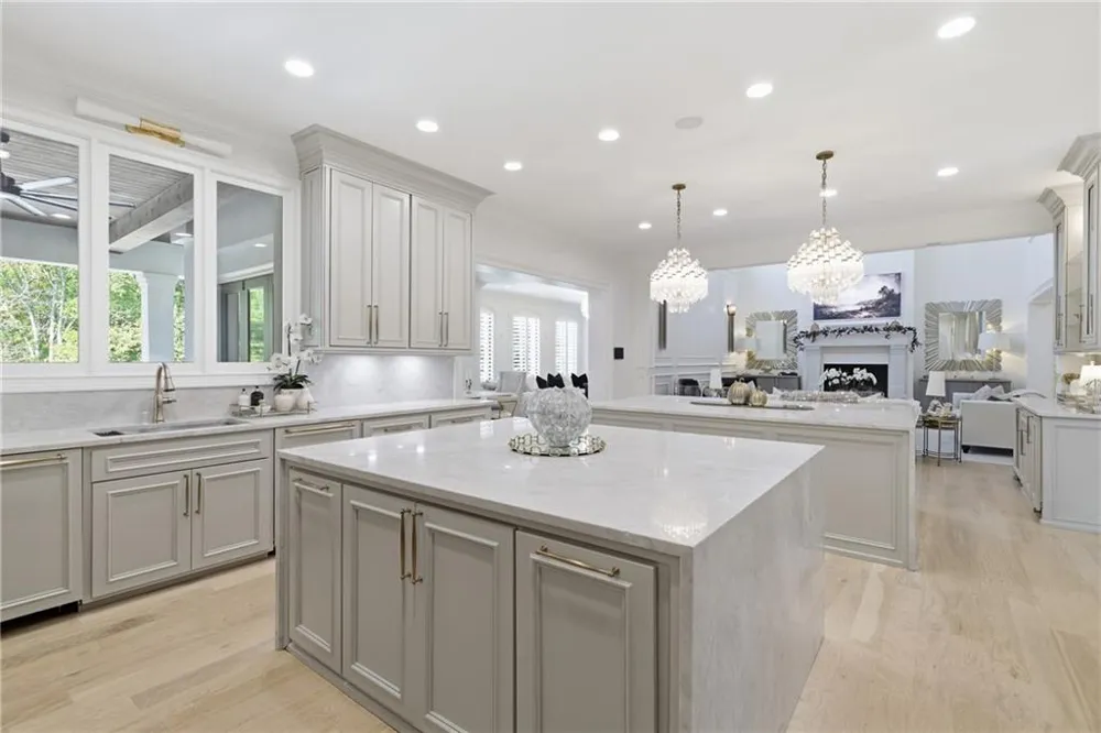 6520 Pembroke Place Cumming, GA 30040