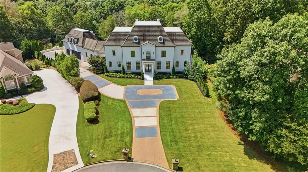 6520 Pembroke Place Cumming, GA 30040