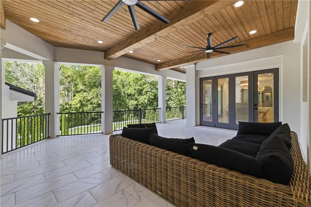 6520 Pembroke Place Cumming, GA 30040