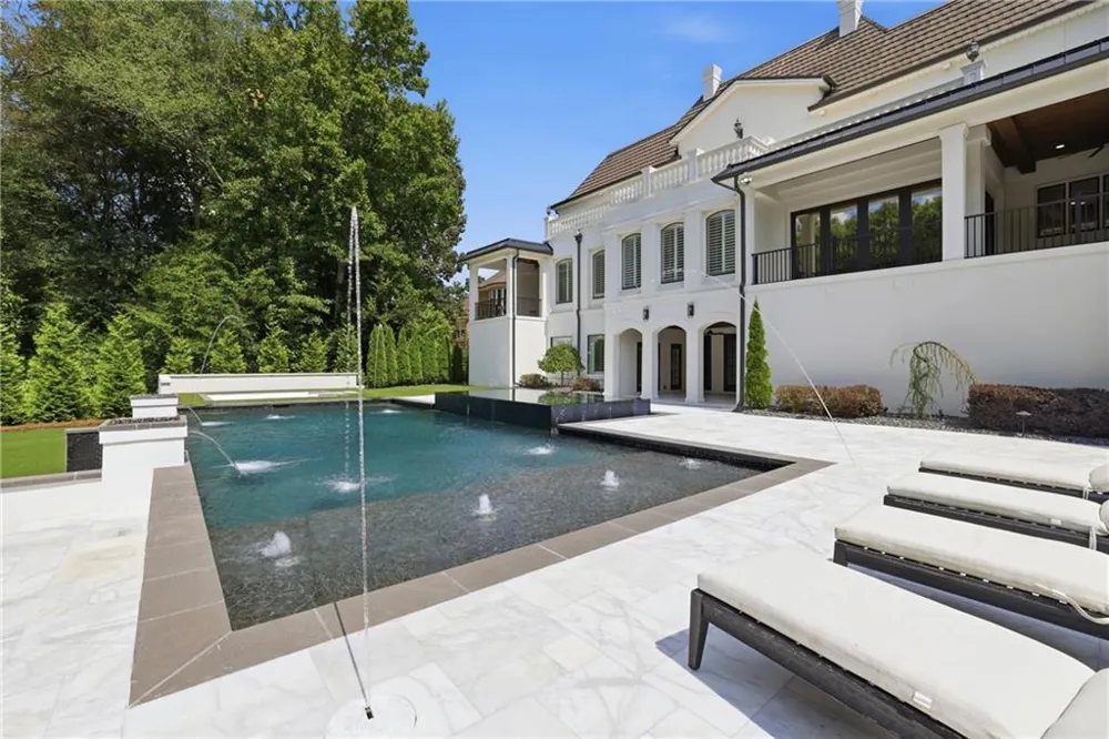 6520 Pembroke Place Cumming, GA 30040