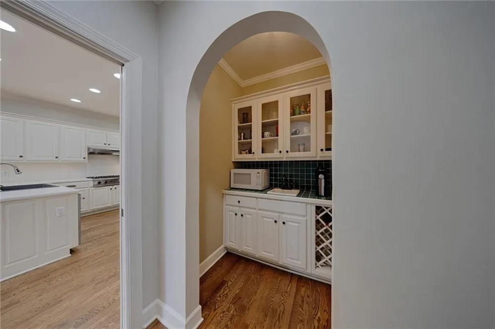480 Abbeywood Drive Roswell, GA 30075