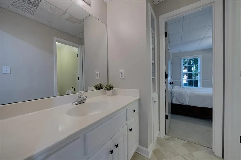 480 Abbeywood Drive Roswell, GA 30075