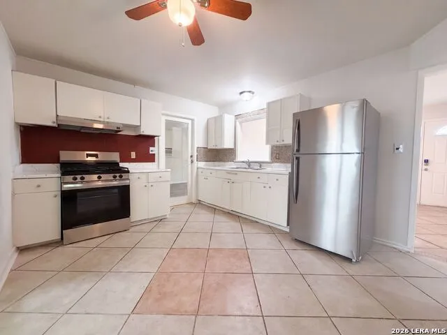 3650 VERSAILLES DR San Antonio, TX 78219
