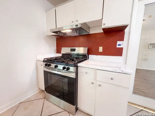 3650 VERSAILLES DR San Antonio, TX 78219