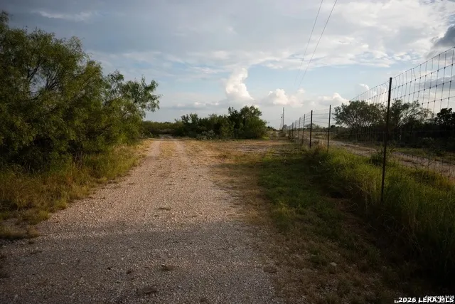 749 SYCAMORE ST Brackettville, TX 78832
