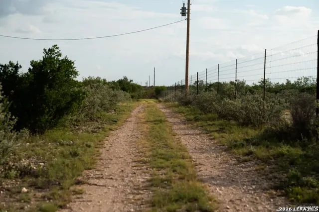 749 SYCAMORE ST Brackettville, TX 78832