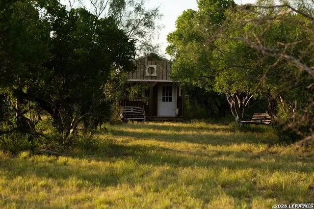 749 SYCAMORE ST Brackettville, TX 78832