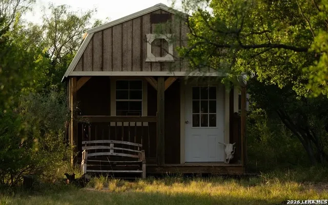 749 SYCAMORE ST Brackettville, TX 78832