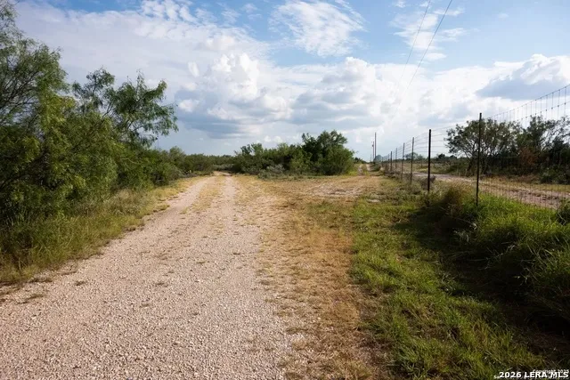 749 SYCAMORE ST Brackettville, TX 78832