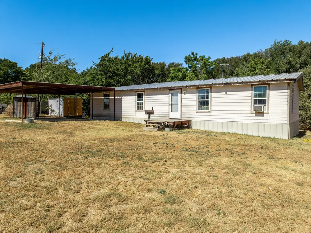 275 Hill County Road 4431 Itasca, TX 76055