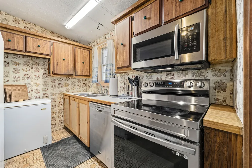 275 Hill County Road 4431 Itasca, TX 76055