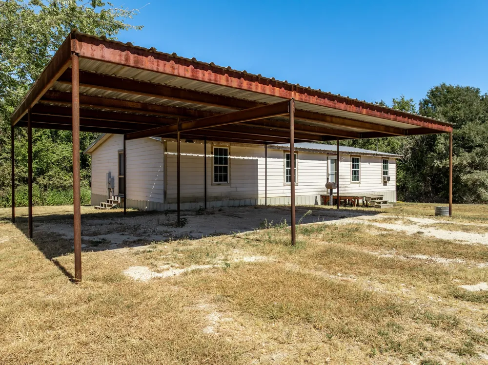 275 Hill County Road 4431 Itasca, TX 76055