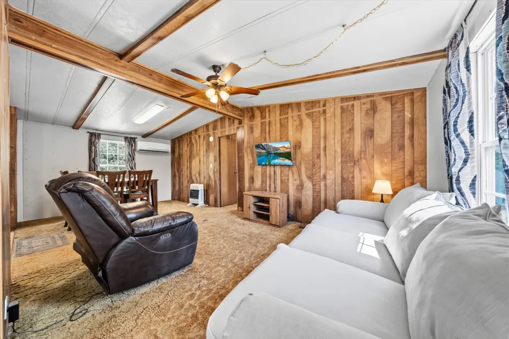 275 Hill County Road 4431 Itasca, TX 76055