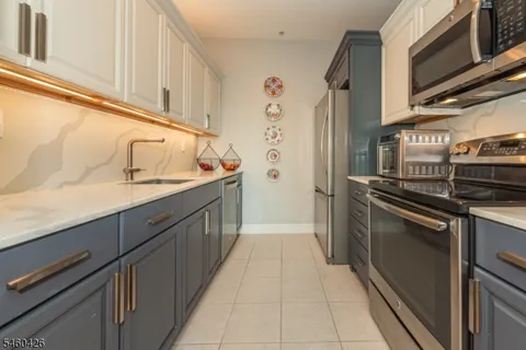280 Main St #103 Unit 103
