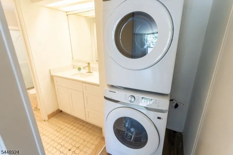 355 River Road365- #E Unit E Nutley, NJ 07110