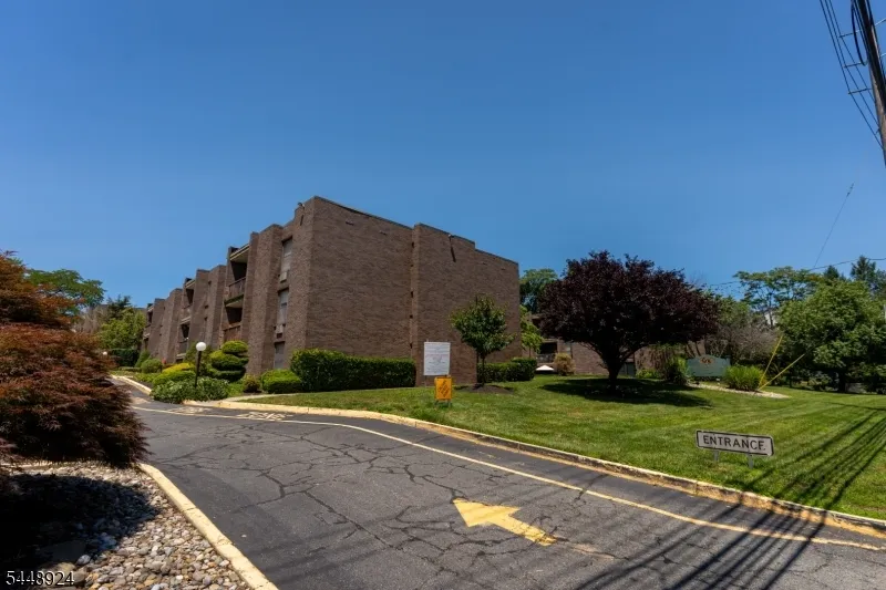355 River Road365- #E Unit E Nutley, NJ 07110