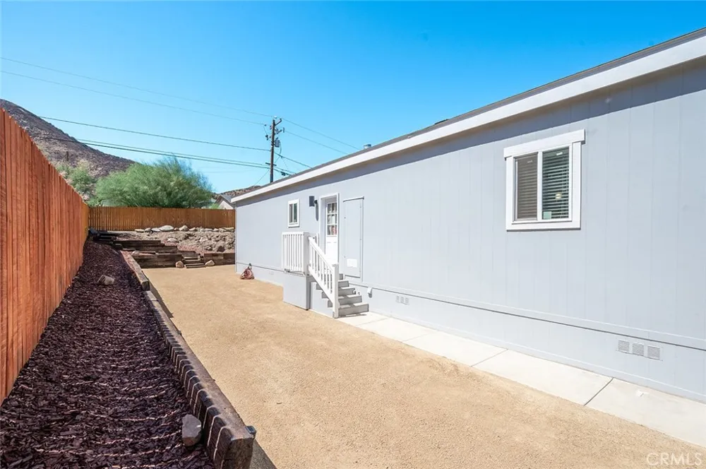 33239 Adelfa Lake Elsinore, CA 92530