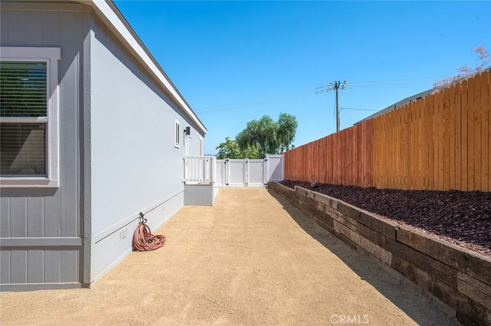 33239 Adelfa Lake Elsinore, CA 92530