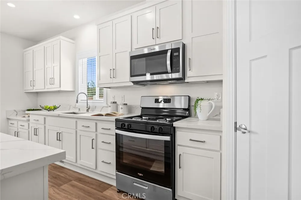 33239 Adelfa Lake Elsinore, CA 92530