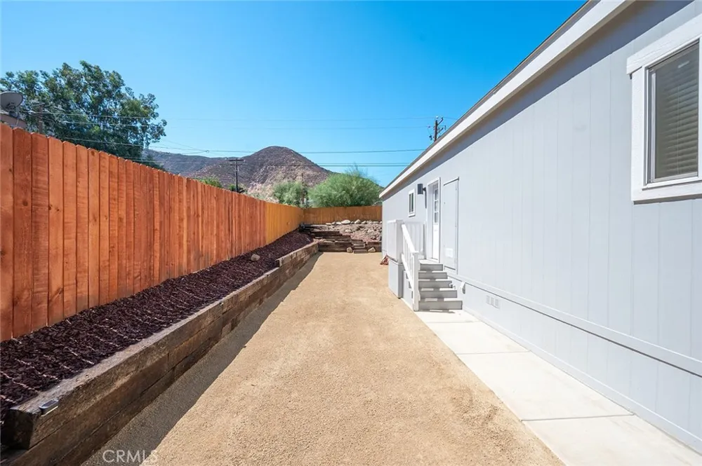 33239 Adelfa Lake Elsinore, CA 92530