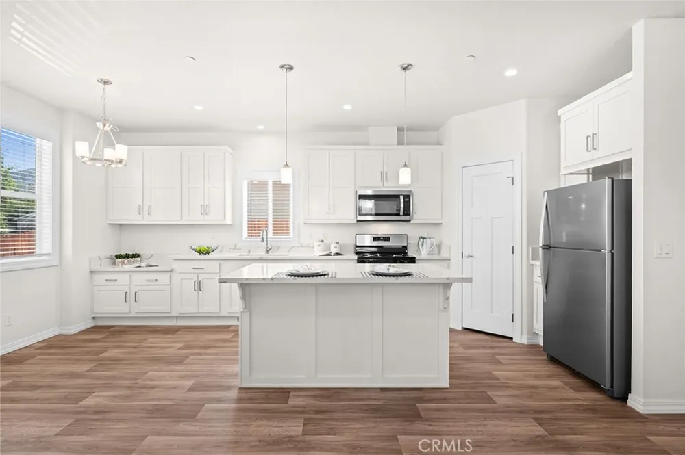 33239 Adelfa Lake Elsinore, CA 92530