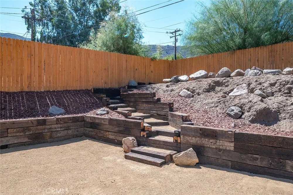 33239 Adelfa Lake Elsinore, CA 92530