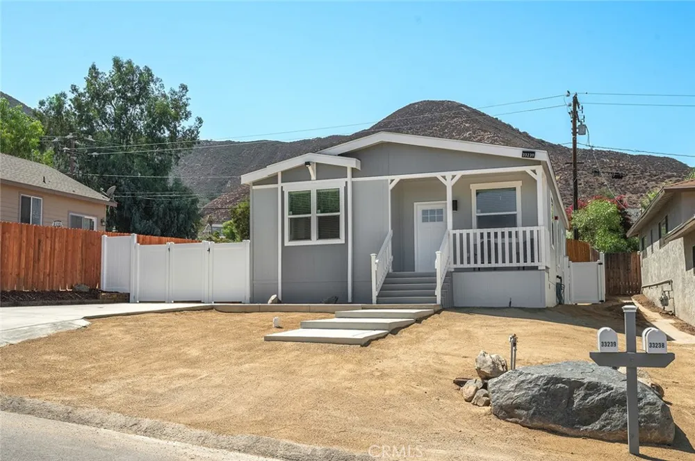 33239 Adelfa Lake Elsinore, CA 92530
