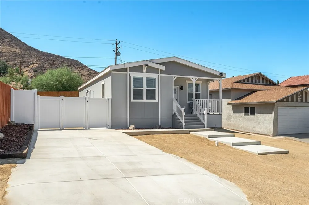 33239 Adelfa Lake Elsinore, CA 92530